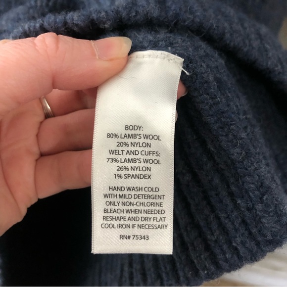 Cambridge Dry Goods navy blue lambswool blend sweater - Picture 3 of 4